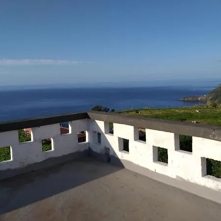 Casa Da Lomba Do Cavaleiro Povoacao (Sao Miguel)